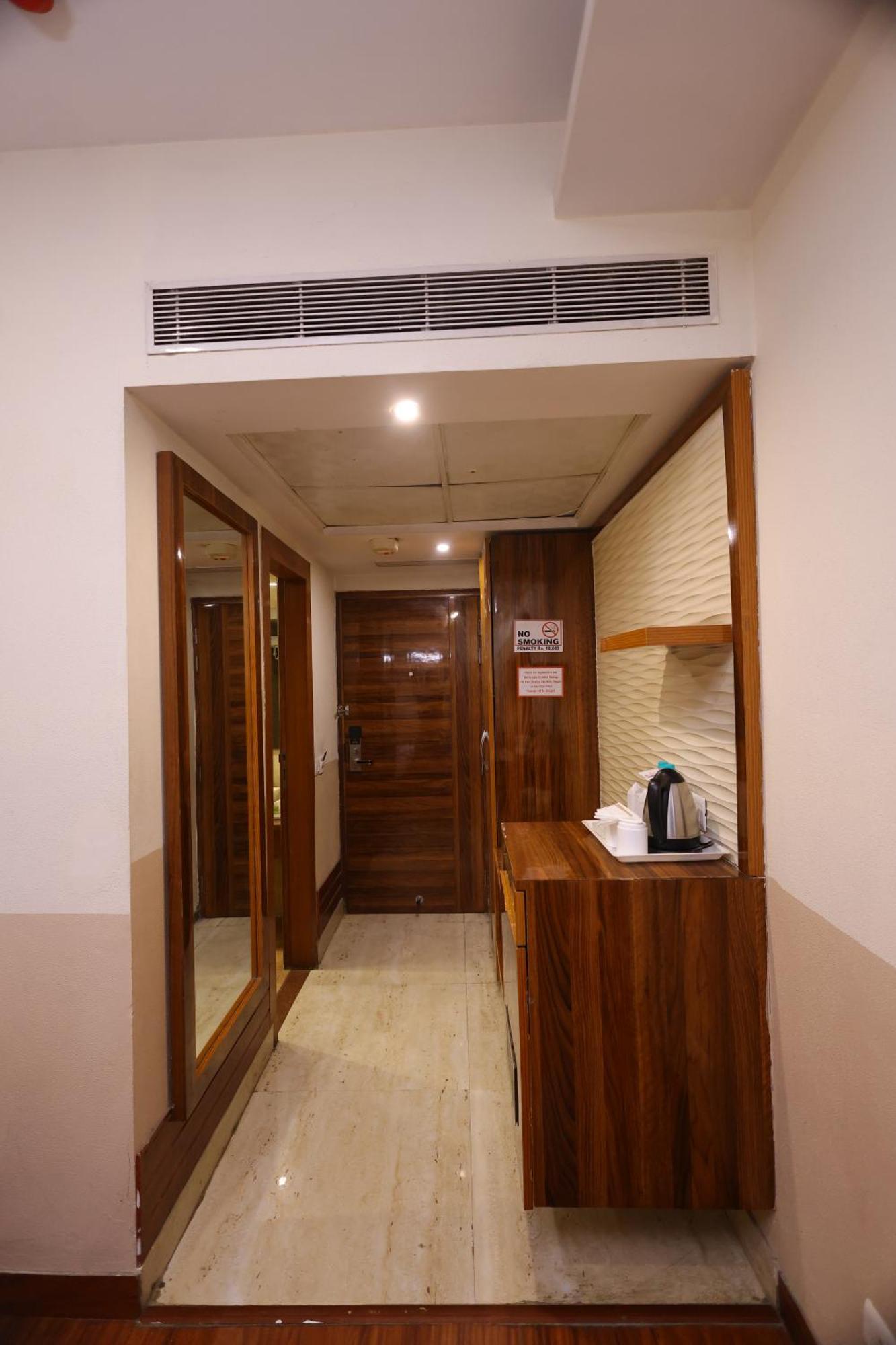 Airport Hotel Ramhan Palace Mahipalpur Nowe Delhi Zewnętrze zdjęcie