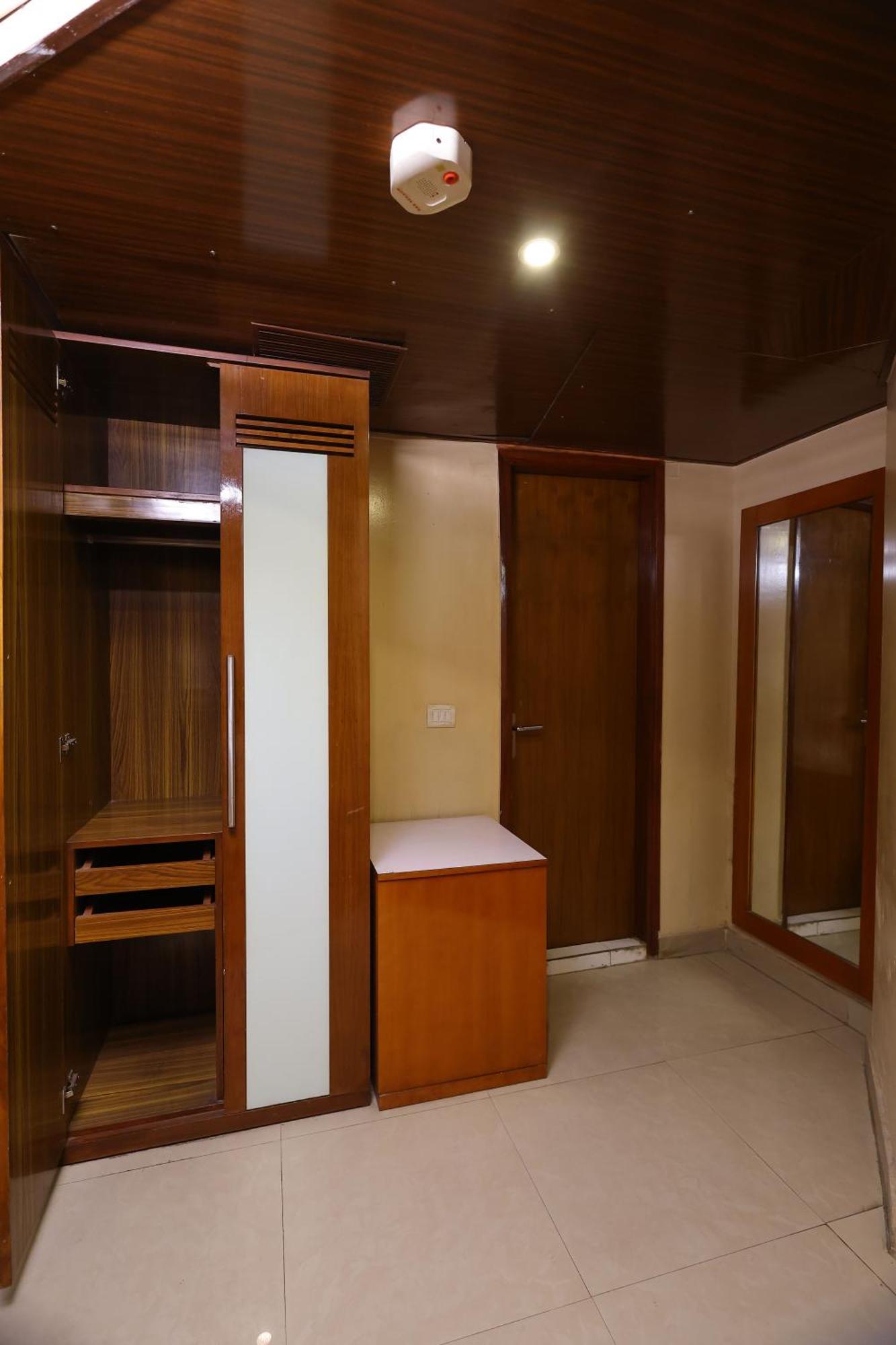 Airport Hotel Ramhan Palace Mahipalpur Nowe Delhi Zewnętrze zdjęcie
